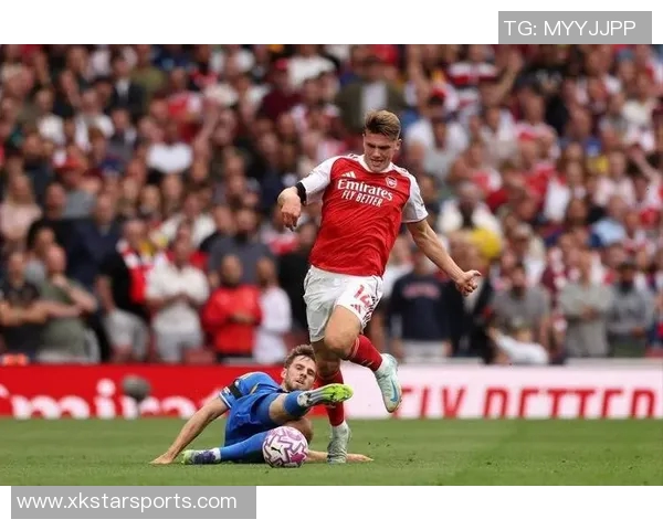 姆伯莫回忆曼联球迷热情并强调三叉戟仍需提升的关键点 姆伯莫回忆曼联球迷热情并强调三叉戟仍需提升的关键点